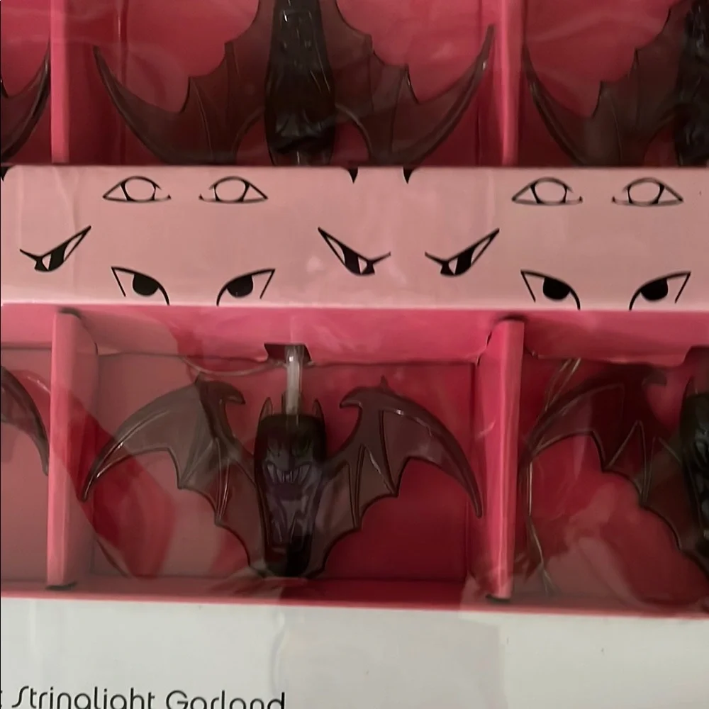 Bat string lights perfect for Halloween